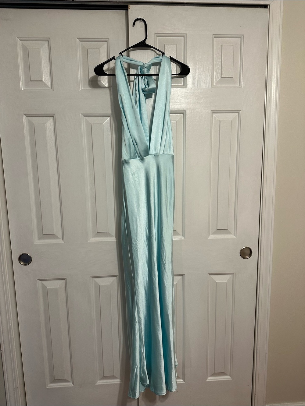 Elegant Light Blue Satin Halter Evening Dress